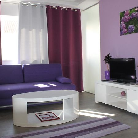 Apartments Floki 챠브타트 객실 사진