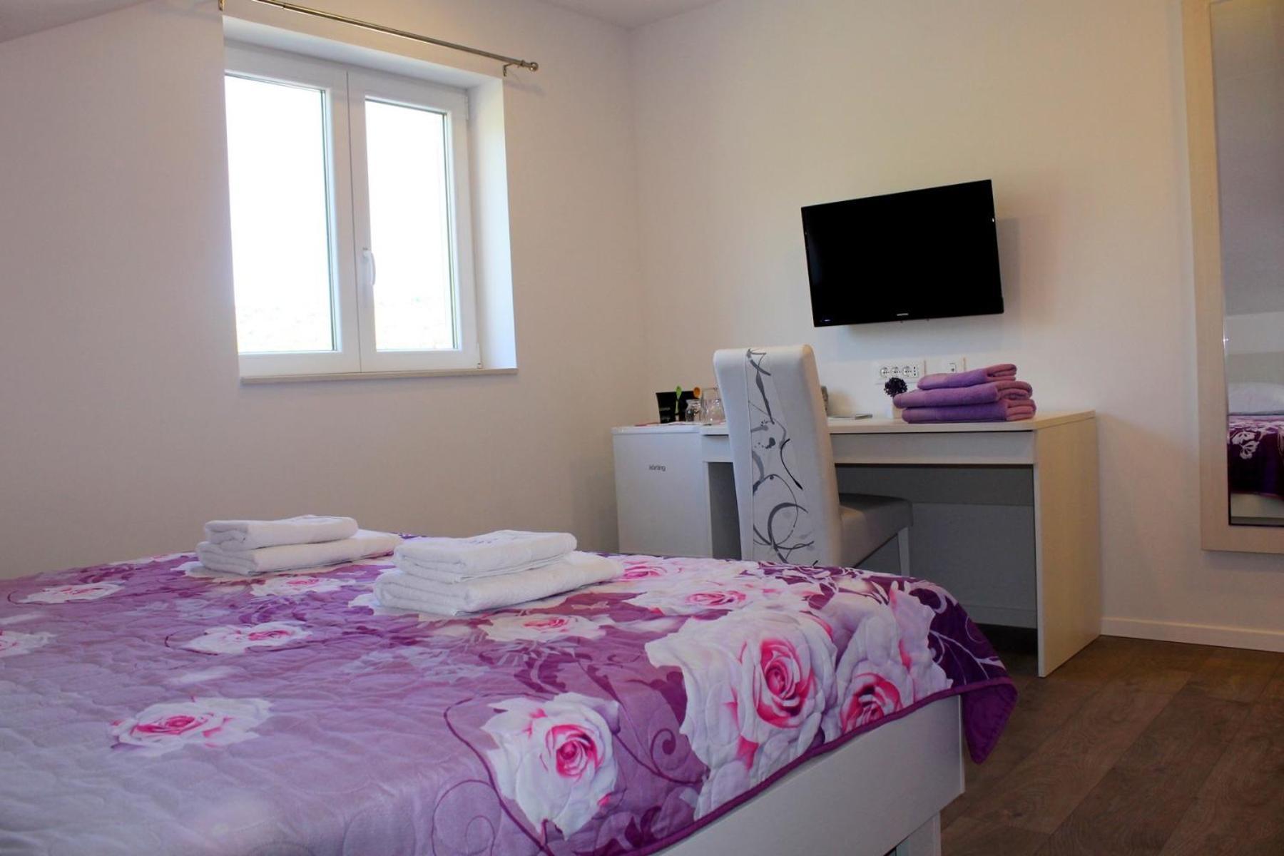 Apartments Floki 챠브타트 객실 사진