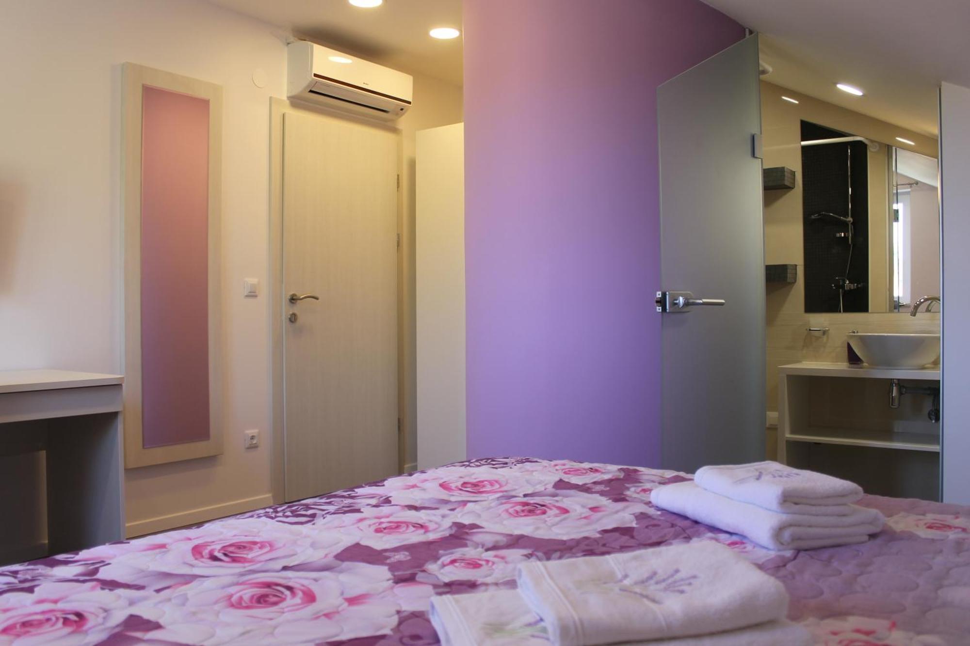 Apartments Floki 챠브타트 객실 사진