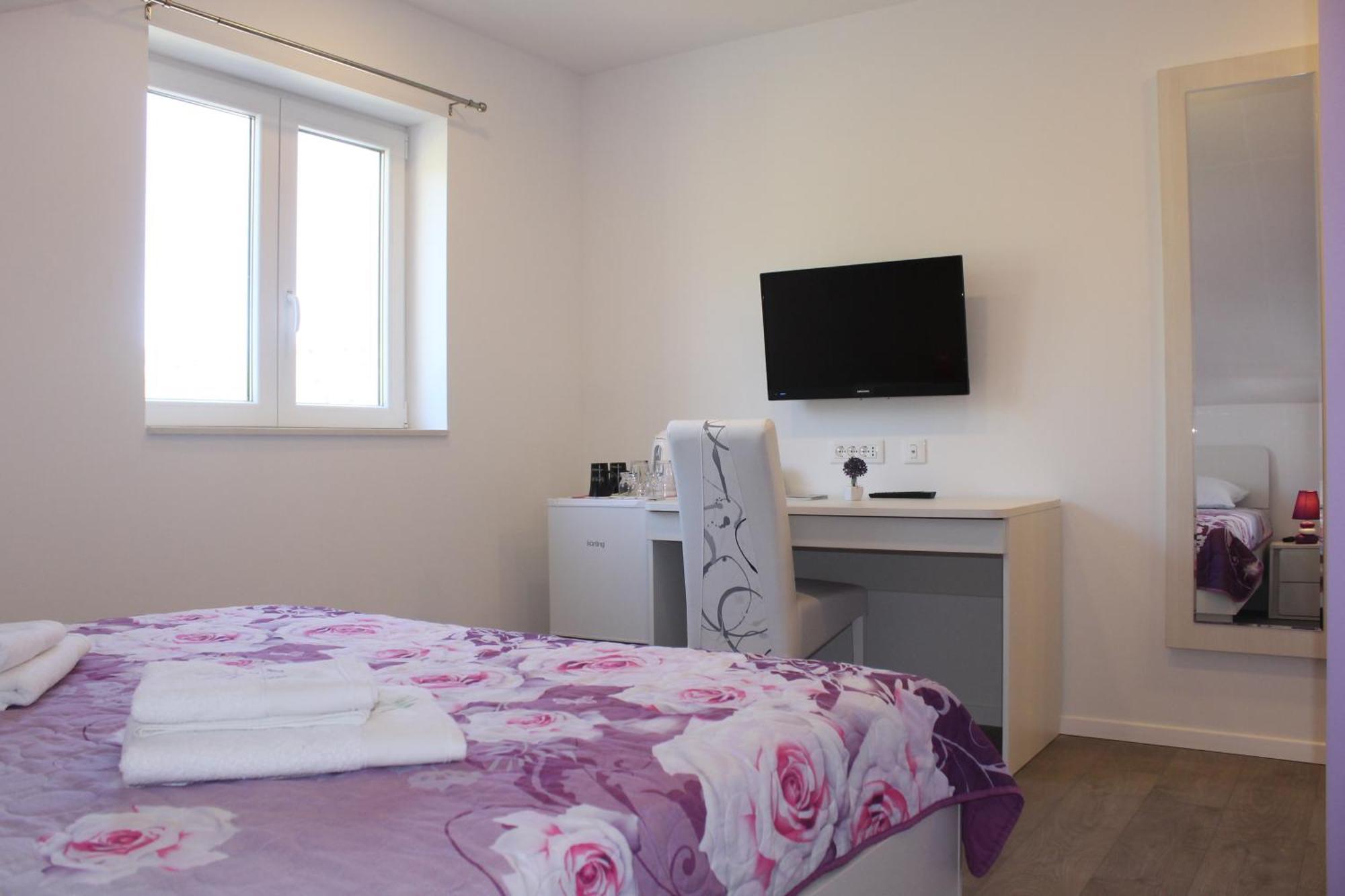 Apartments Floki 챠브타트 객실 사진