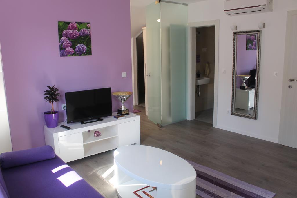 Apartments Floki 챠브타트 객실 사진