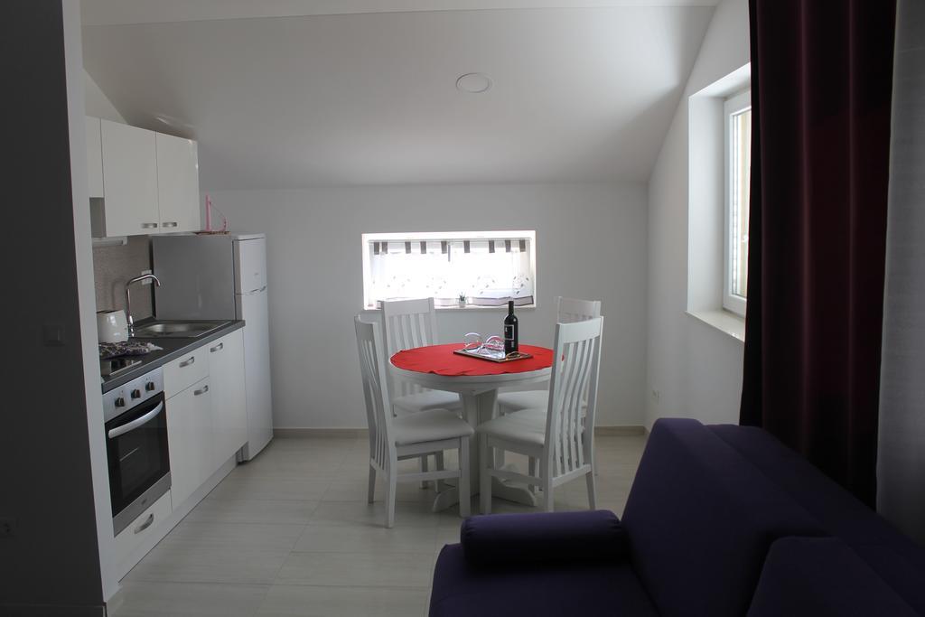Apartments Floki 챠브타트 객실 사진