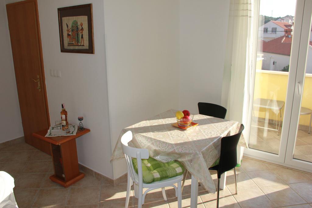 Apartments Floki 챠브타트 객실 사진