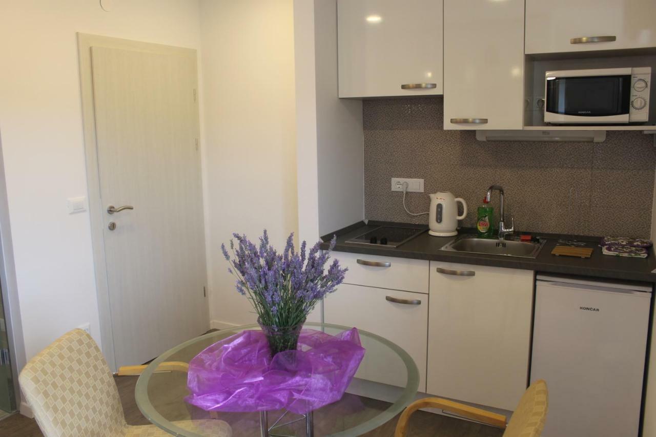 Apartments Floki 챠브타트 외부 사진